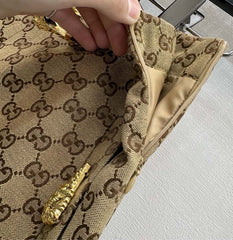 Jacquard belted shorts