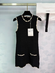 Color-blocked woven round neck knit vest dress