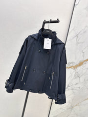 Loose-fitting trench coat