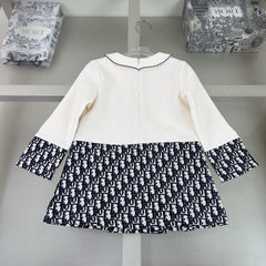 Peter Pan collar dress