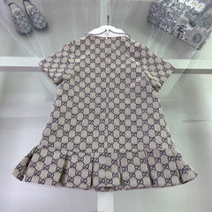 Lace-trimmed collar dress