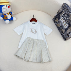 Girls' matching set: Top + skirt.