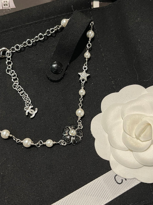 Starry Pearl Necklace