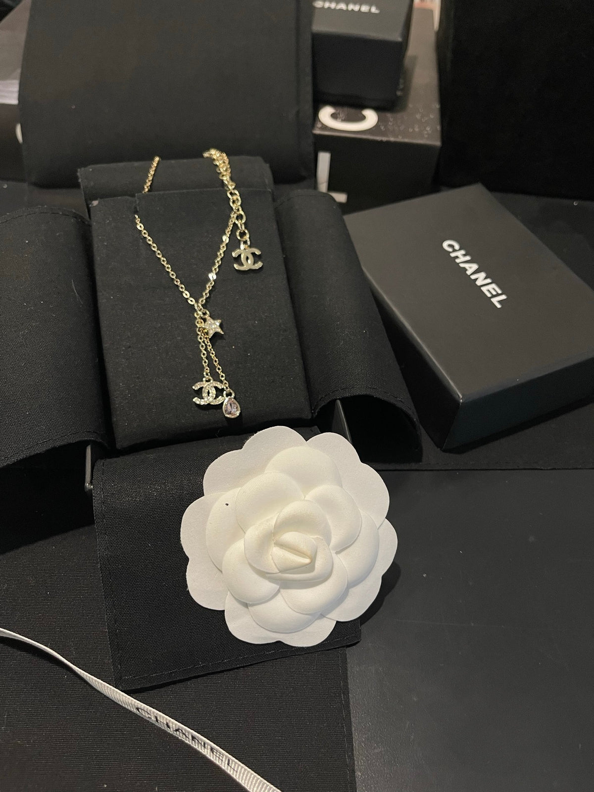 Five-pointed star tassel teardrop rhinestone necklace