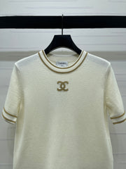 Gold-trimmed Crew Neck Knit Short-Sleeve Top