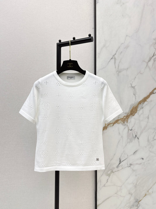 Hollow-out short-sleeved t-shirt