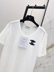 White crew neck short-sleeved T-shirt