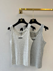 Color-blocked V-neck knit vest