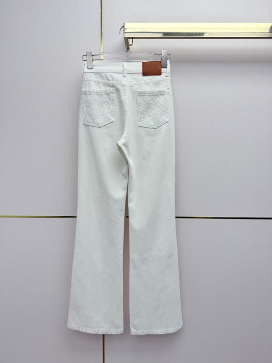 Versatile Flared Jeans