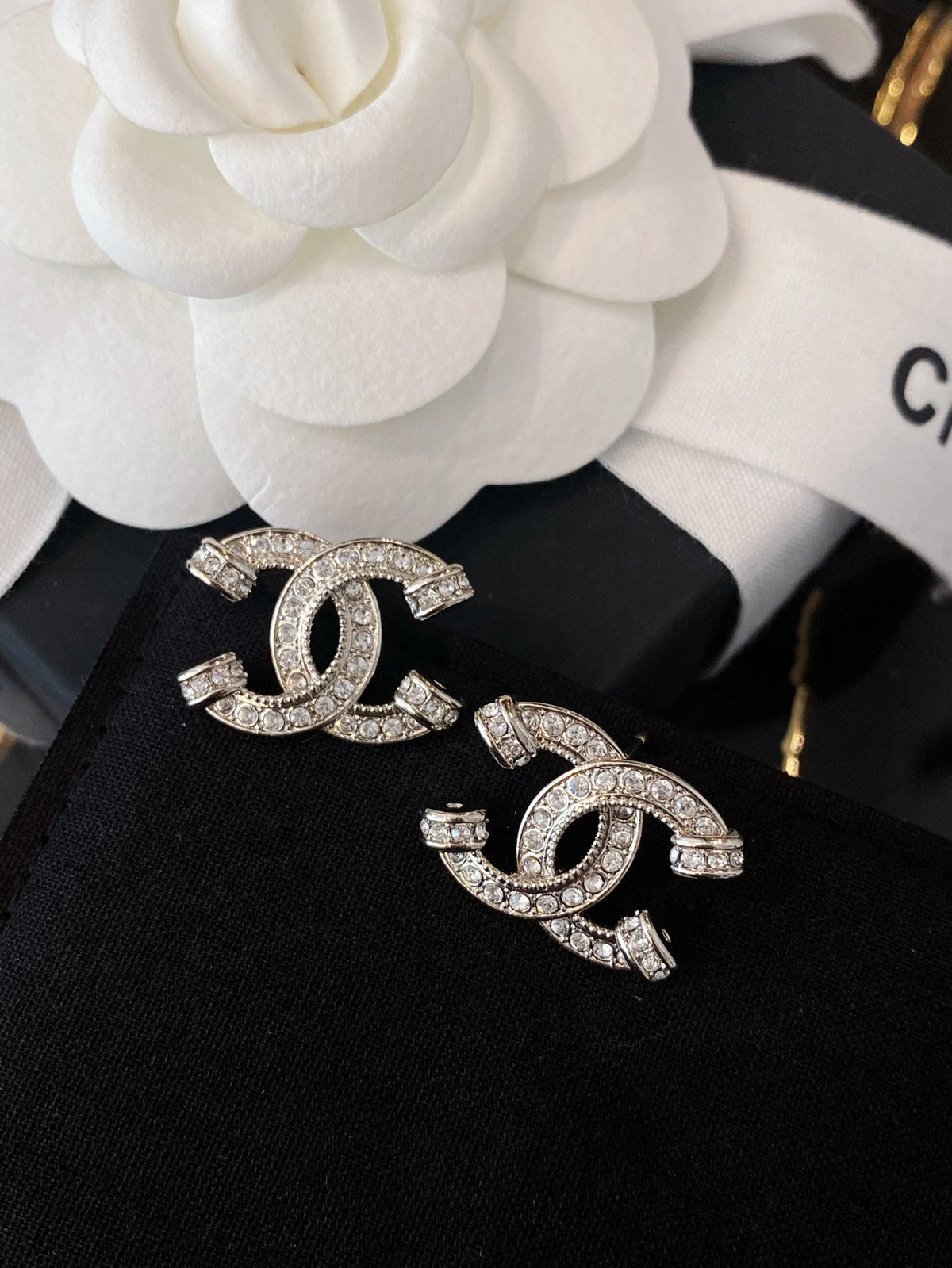 Crystal full diamond earrings