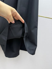 Pleated wide-leg pants