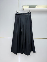 Pleated wide-leg pants