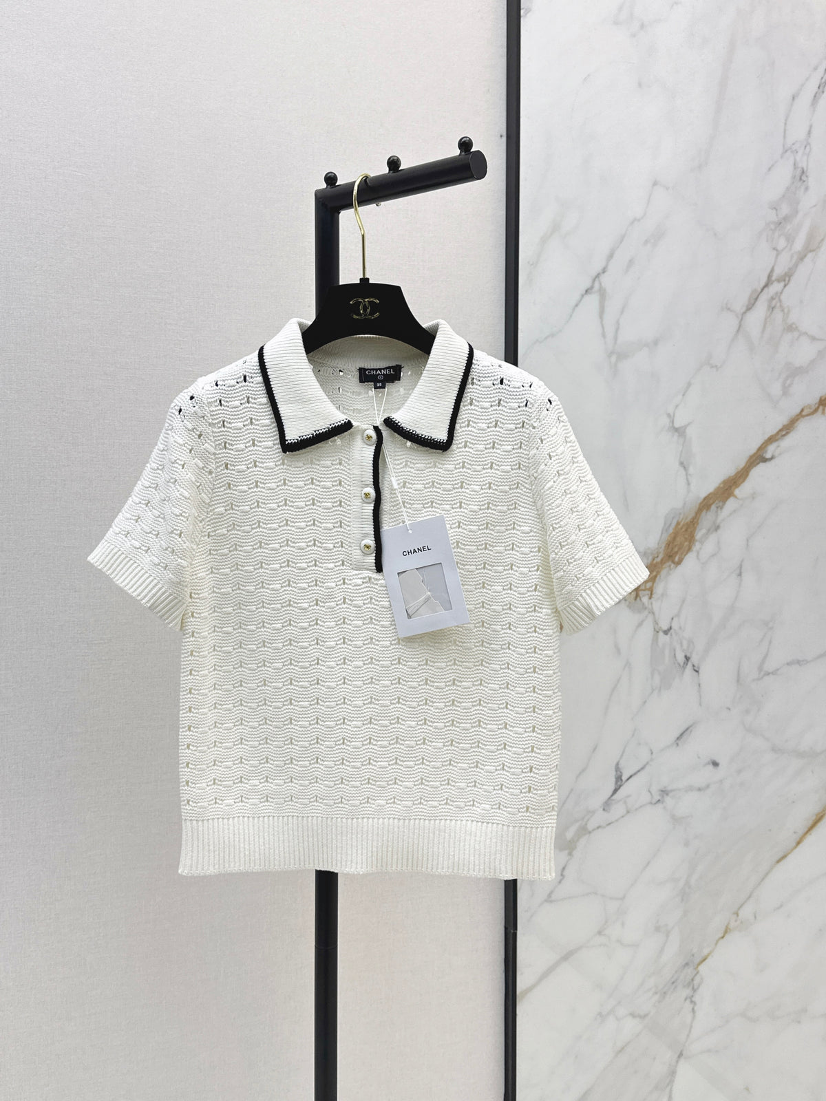 Youthful Collared Knit Sweater
