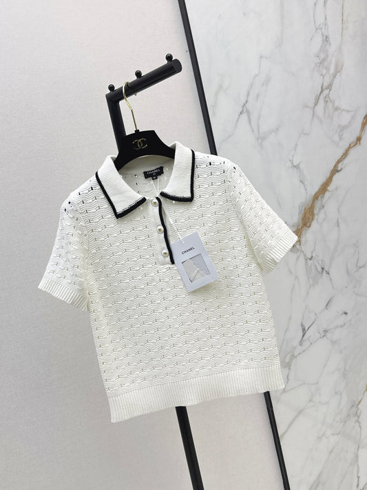 Youthful Collared Knit Sweater