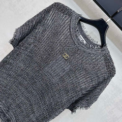 Raw-edged short-sleeved knit top