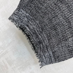 Raw-edged short-sleeved knit top