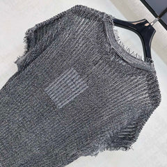 Raw-edged short-sleeved knit top