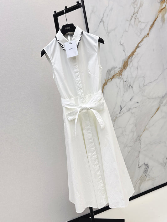 Color-blocked embroidered maxi dress