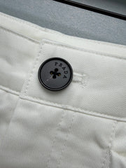 Triangle-Logo Shorts