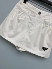 Triangle-Logo Shorts