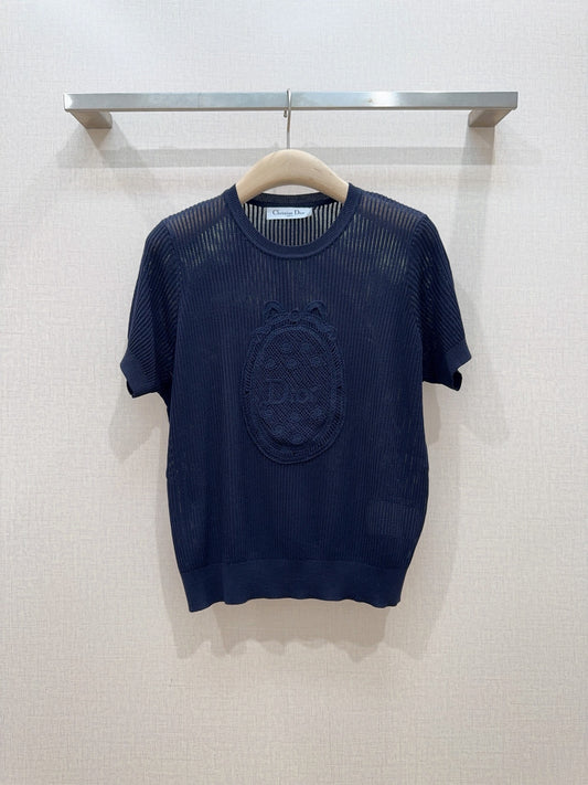 Hollow-out lace knit short-sleeved top