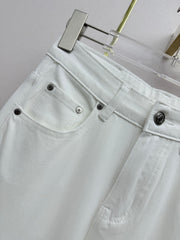 Back pocket rhinestone jeans
