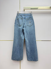 Back pocket rhinestone jeans