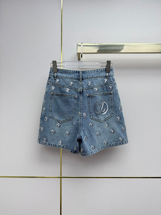 Heavy-duty letter sequin shorts