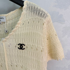 Off-white openwork knit short-sleeved top