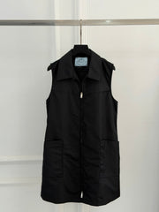 Sleeveless workwear dress