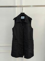 Sleeveless workwear dress