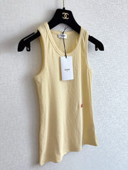 sleeveless knitwear