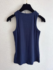 sleeveless knitwear