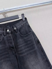 High-waisted wide-leg jeans