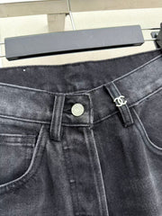 High-waisted wide-leg jeans