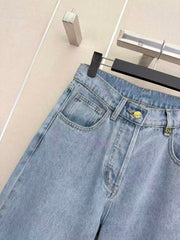 High-waisted wide-leg jeans