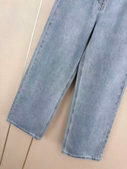 High-waisted wide-leg jeans