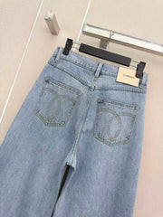 High-waisted wide-leg jeans