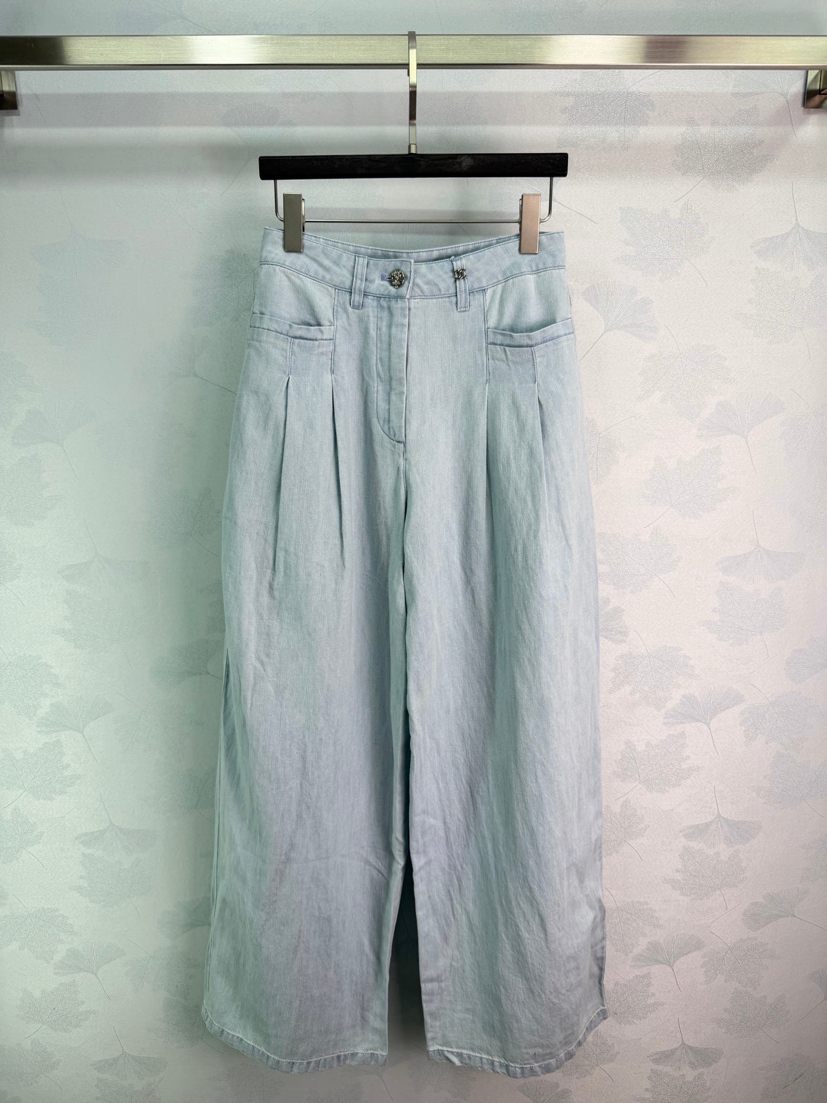 Wide-Leg Straight-Cut Linen-Denim Short-Sleeve Shirt