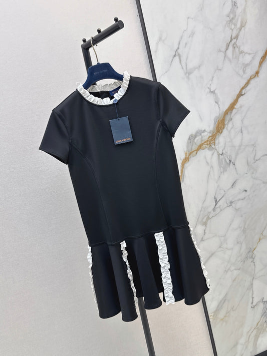 Lettuce-edge panelled dress