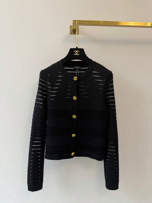 Crew-neck long-sleeve cardigan