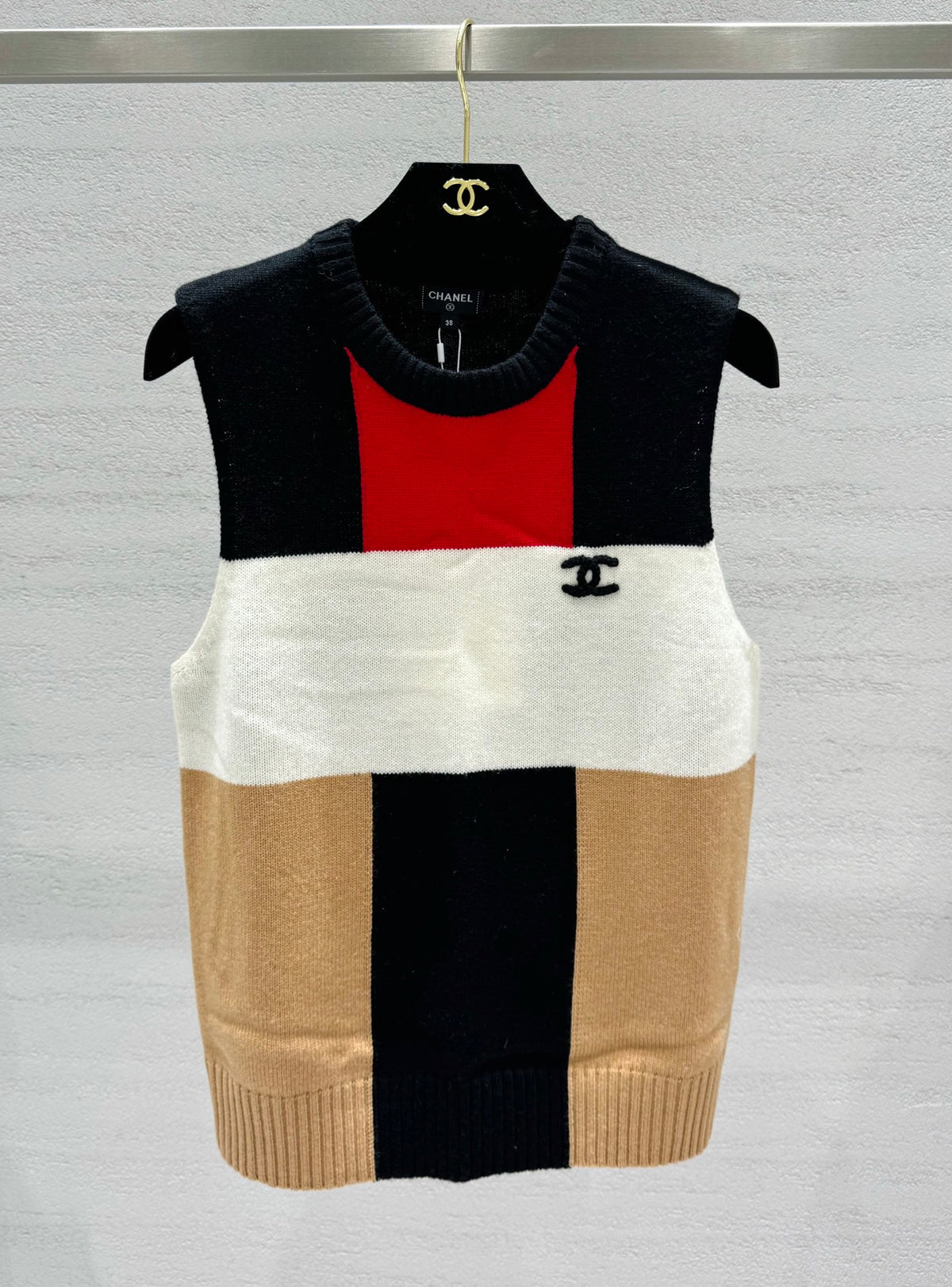 Color-block knit vest