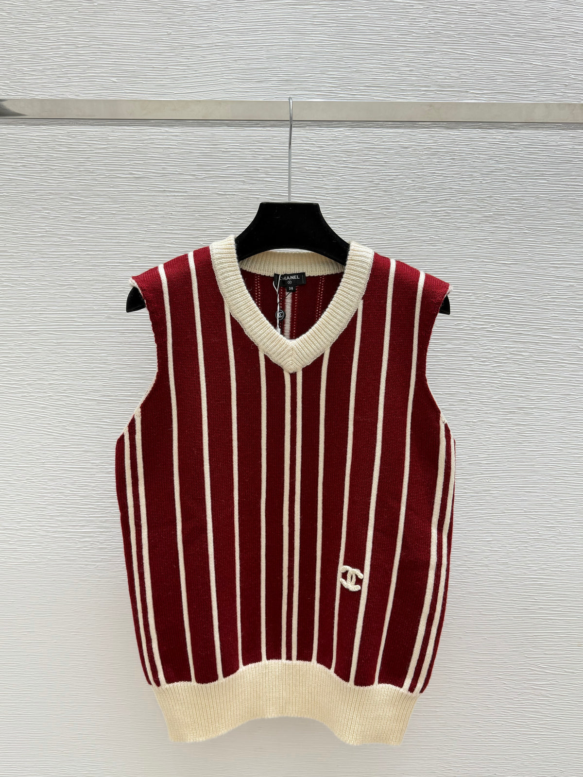 Color-block striped knit vest