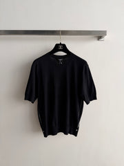 Short-sleeved knit top