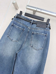 Wide-leg jeans with pockets
