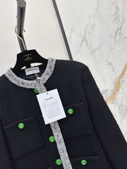 Sophisticated Knitted Jacket with Fold-Over Collar