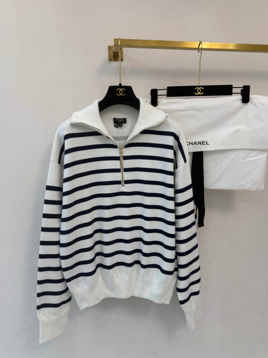 Long-sleeve half-zip with collar
