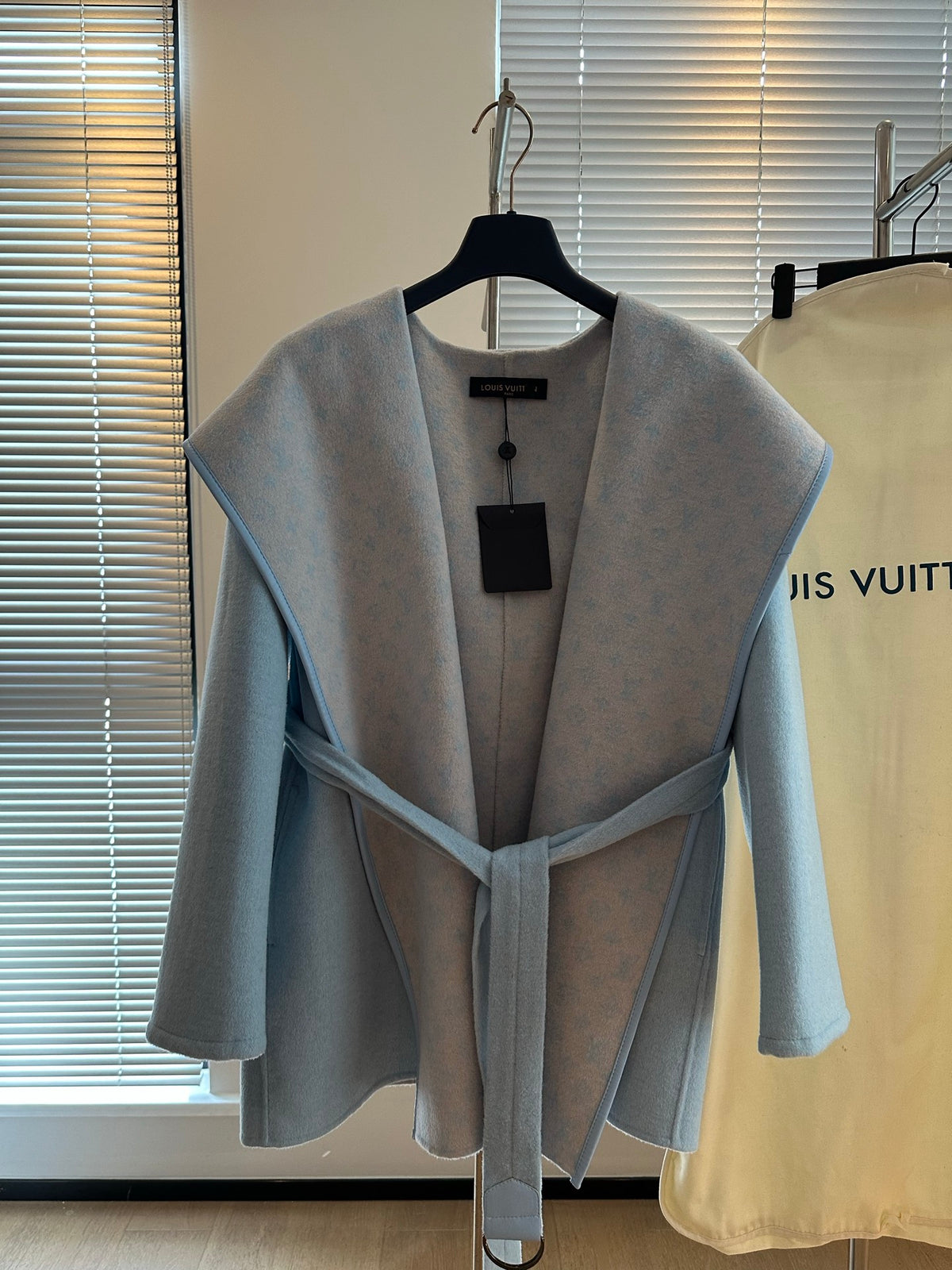Oversized hooded silhouette