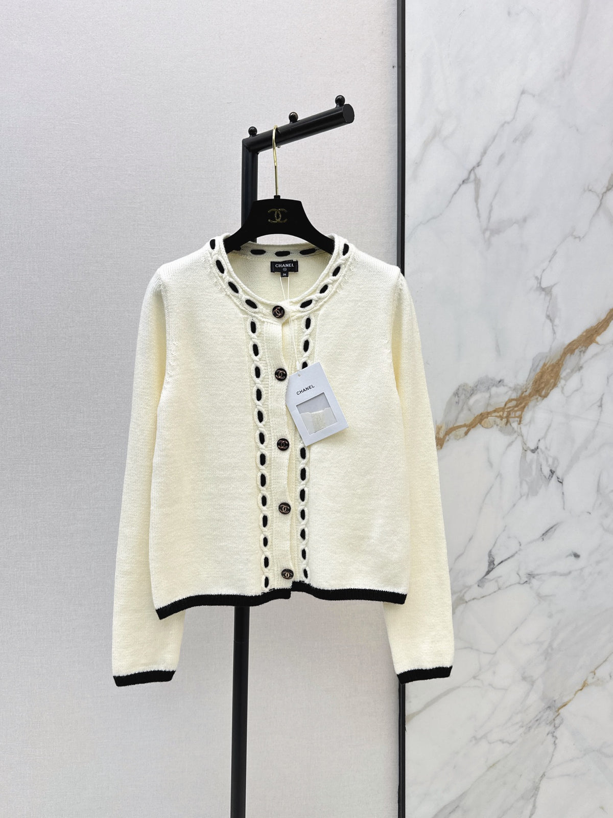 Collared Knit Cardigan