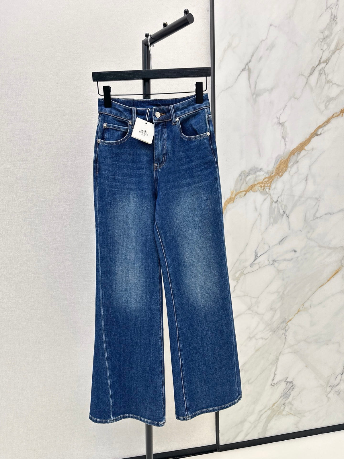 Versatile Straight-Leg Washed Jeans